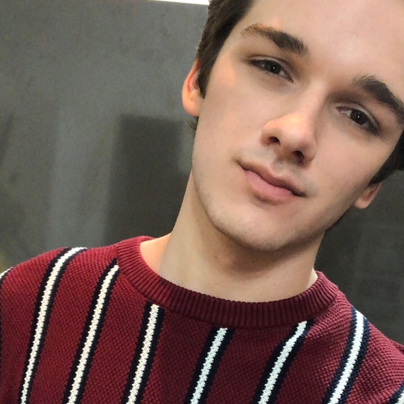 Meet your Posher, Noah - Picture 2 of 5